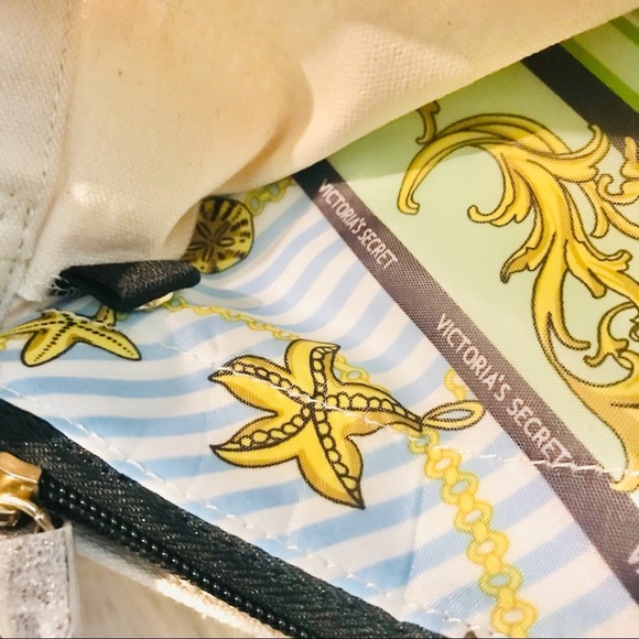 Victoria’s Secret Logo Labeled Tote Bag with Detachable Insulated Tote (2pc Set) - Picture 4 of 10